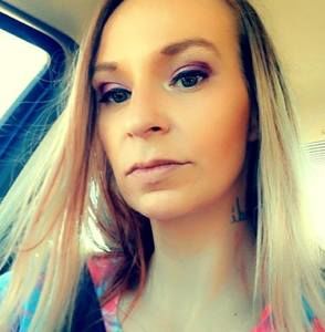 Meet your Posher, Kandi